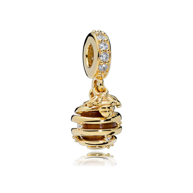 Pandora Moments shine charm