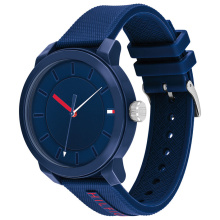 TOMMY HILFIGER FÉRFI KARÓRA, Denim sötétkék szilikon szíjas TH1791745