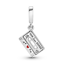 Pandora Moments Vintage kazetta függő ezüst charm