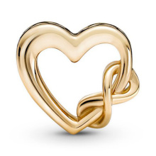 Pandora Moments arany charm