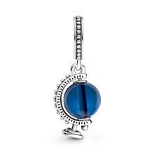 Pandora Moments Földgömb ezüst függő charm