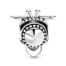 Pandora Moments Bee Mine ezüst charm