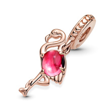 Pandora Moments rozé arany charm