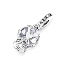 Pandora Moments Hógömb angyal ezüst függő charm