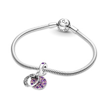 Pandora Moments Pavé tollpihe ezüst függő charm