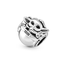 Pandora Moments Star Wars, Grogu™ és bölcső ezüst charm