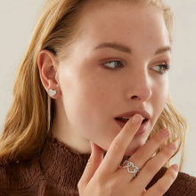 Guess női fülbevaló JUBE01082JWRHT/U