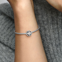 Pandora Moments Disney Jázmin hercegnő és Dzsini foszforeszkáló Ezüst Charm