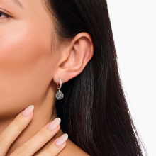 Thomas Sabo éjféli rózsa ezüst női karikás fülbevaló
