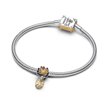 Pandora Disney Tiana lótusz virág shine charm