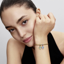 Pandora Bridgerton megosztható pillangó és méh függő charm