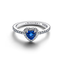 Pandora Kiemelt hercegnőkék szív gyűrű