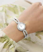 Guess Cassidy ezüst színű női karóra GW1016L1