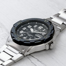 Casio Sport férfi fekete számlapos karóra MRW-200HD-1BVEF