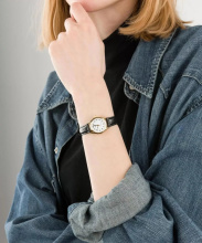 Casio Collection fekete bőrszíjas női karóra LTP-1154PQ-7BEG