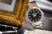 Casio Edifice fekete-ezüst színű férfi karóra EFR-S108D-1AVUEF