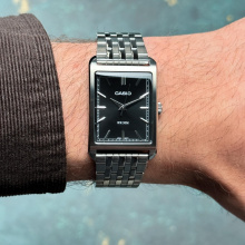 Casio Standard fekete-ezüst színű férfi karóra MTP-B215D-1AVER