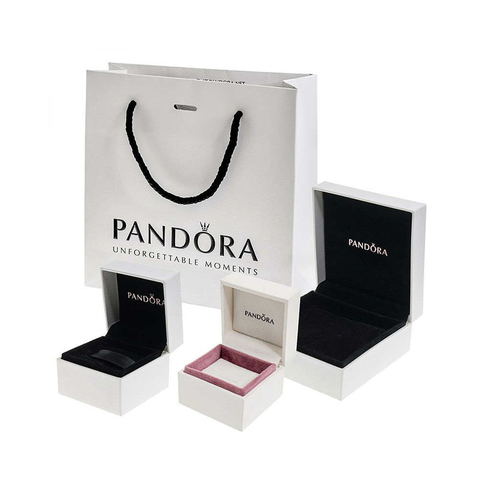 Pandora Signature kéttónusú logós gombfülbevaló